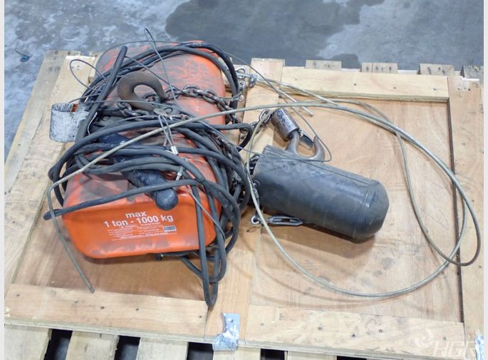Columbus Mckinnon Electric Chain Hoist
