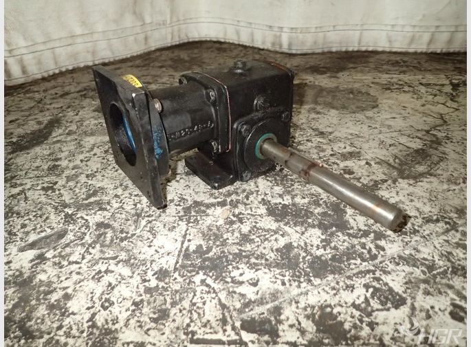Textron  Gear Reducer 