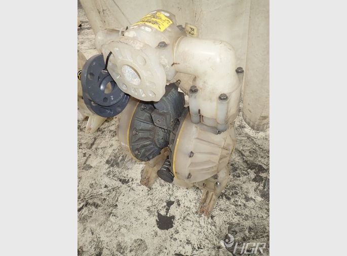 Versa  Matic  Plastic Diaphragm Pump
