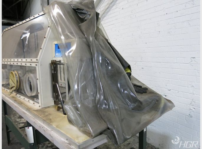 Coy Glove Box