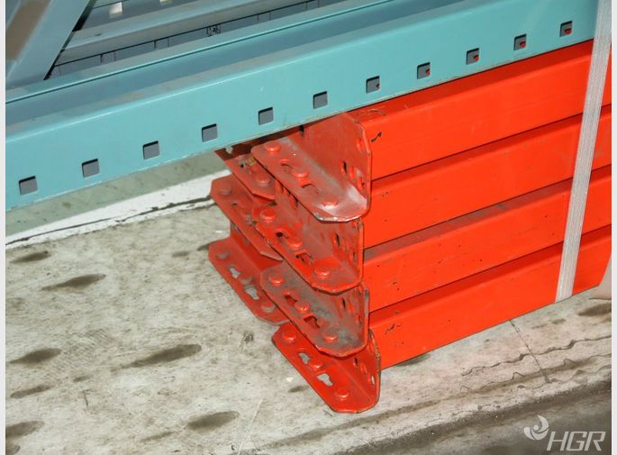  Pallet Racking Lot