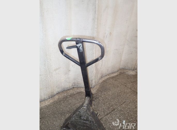  Pallet Jack