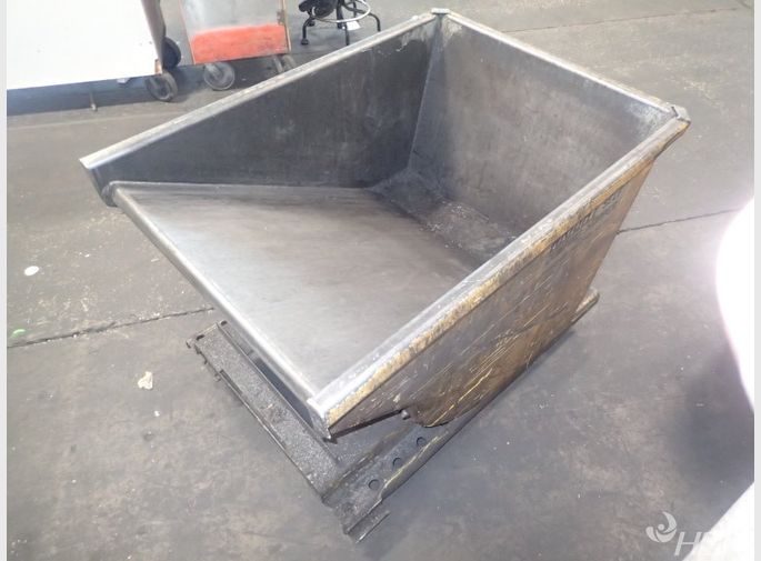 Wright Self Dumping Hopper