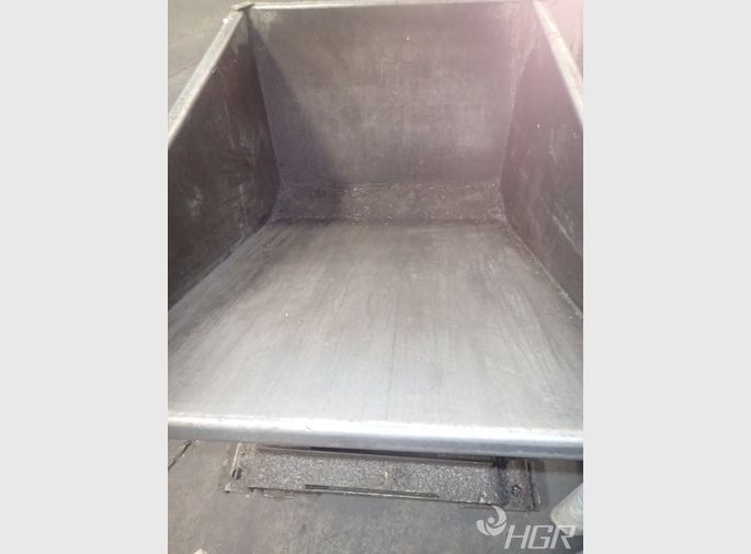 Wright Self Dumping Hopper