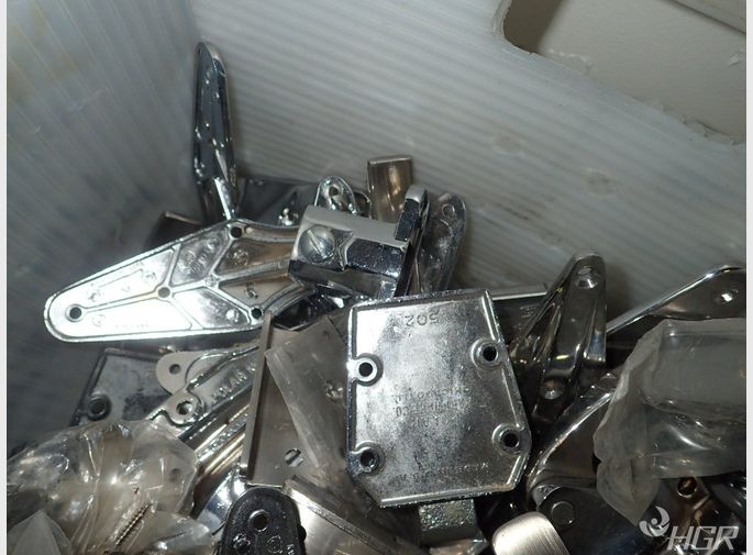  Hinges  Brackets