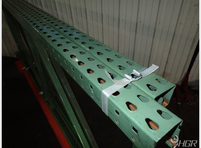  Pallet Racking Lot