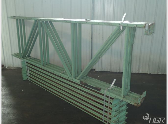  Pallet Racking Lot