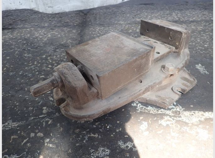 Bridgeport 6 Vise