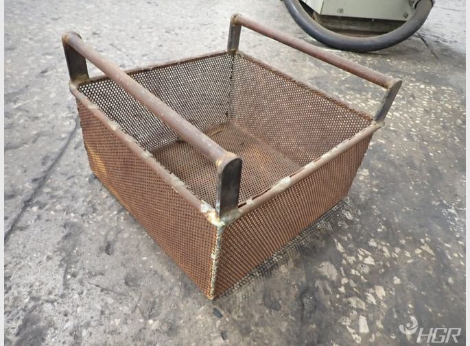  Strainer