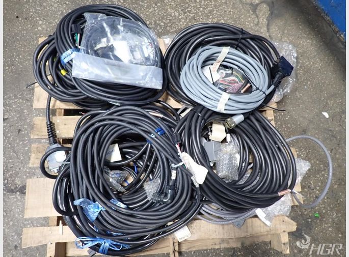  Cables W Connectors