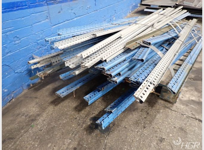  Shelving Uprights