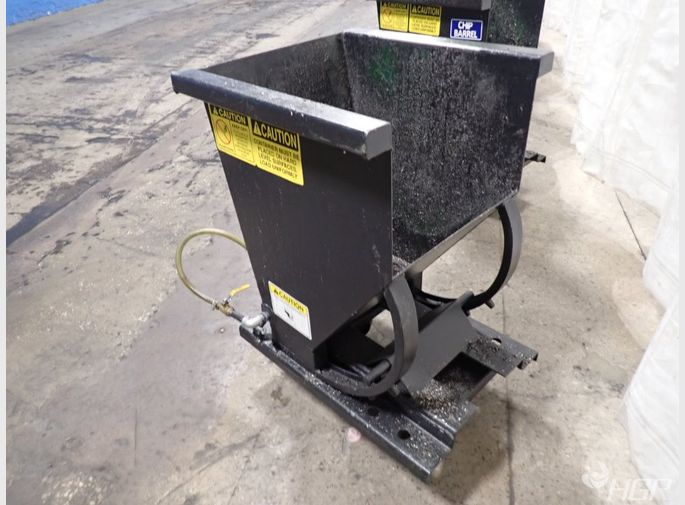 Universal Handling Equipment Self Dumping Hopper