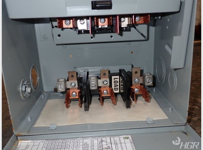 General Electric Bus Plug
