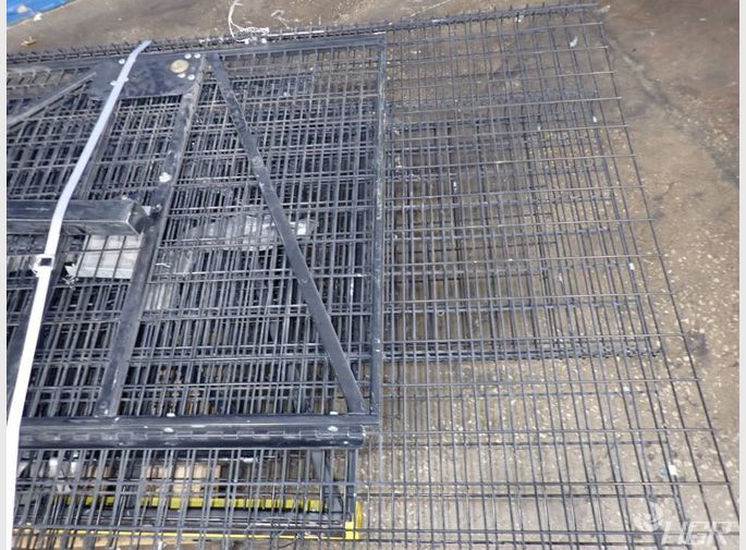  Machine Caging