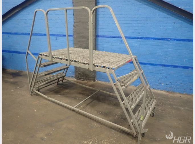  Portable Stairs