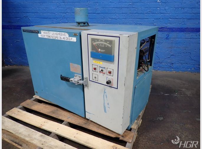 Thermotron Temperature Chamber