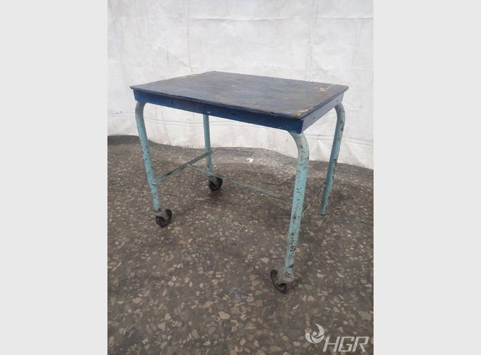  Stand