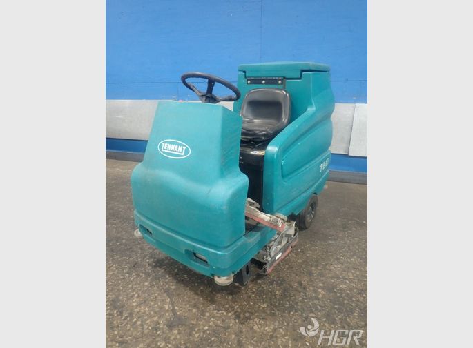 Tennant Tennant M7100 Floor Scrubber