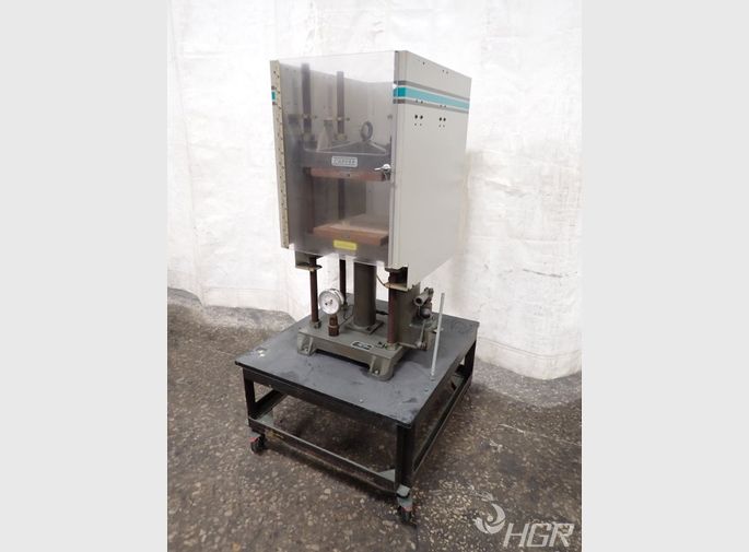 Carver Carver 3970 Lab Press
