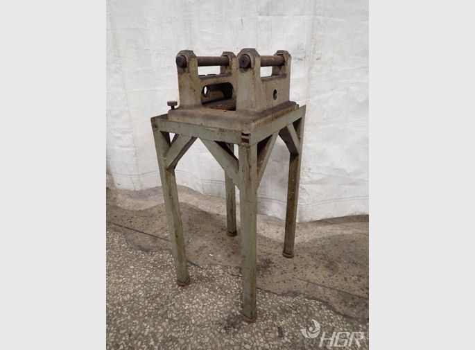  Stand
