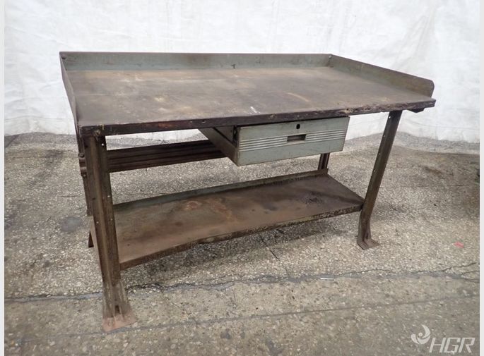  Work Bench