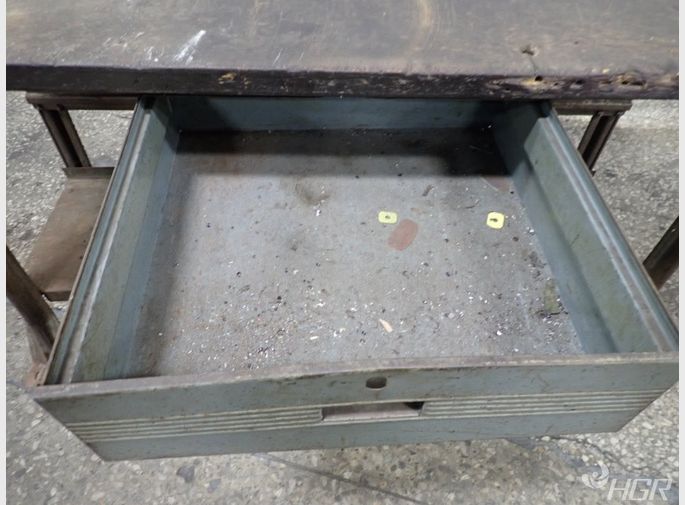  Work Bench