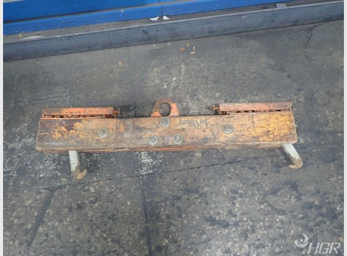  Spreader Bar