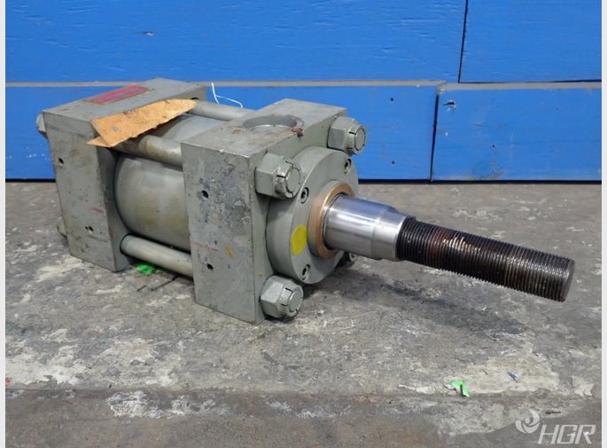 Milwaukee Cylinders Cylinder