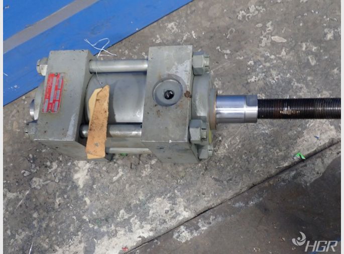 Milwaukee Cylinders Cylinder