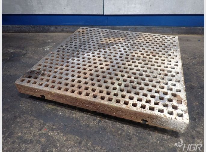 Acorn Welding Table
