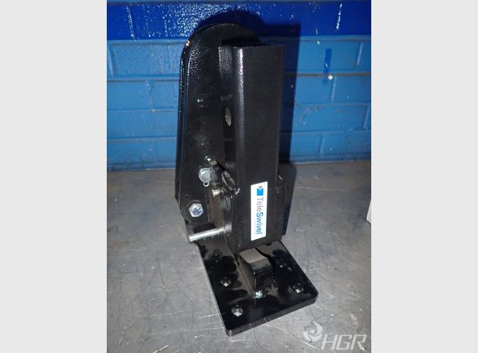 Teleswivel Hitching System
