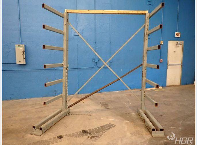 Cantilever Racking