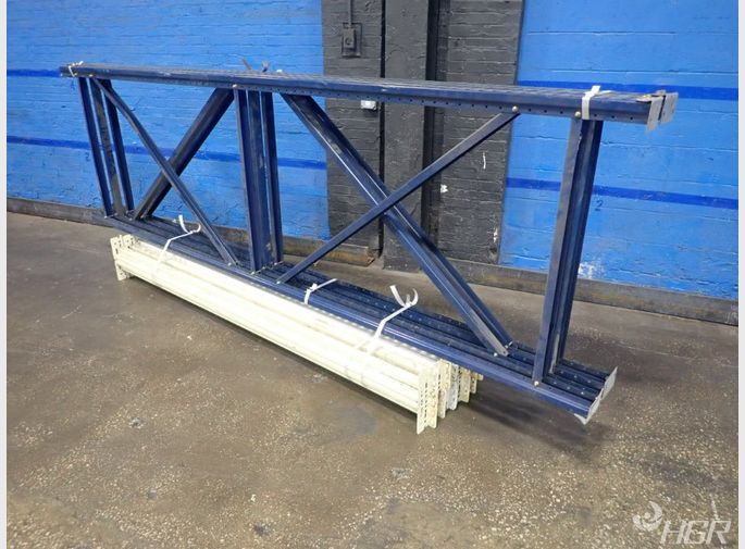 Pallet Racking Lot