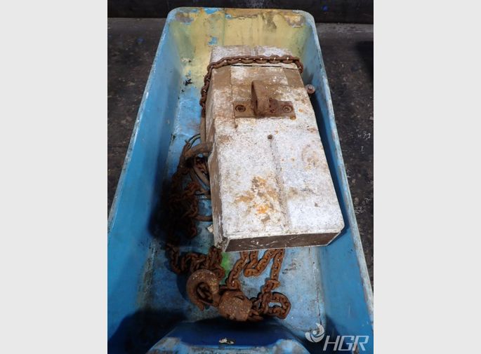  Chain Hoist