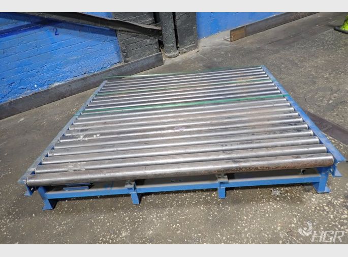  Roller Table