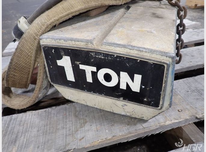  Chain Hoist
