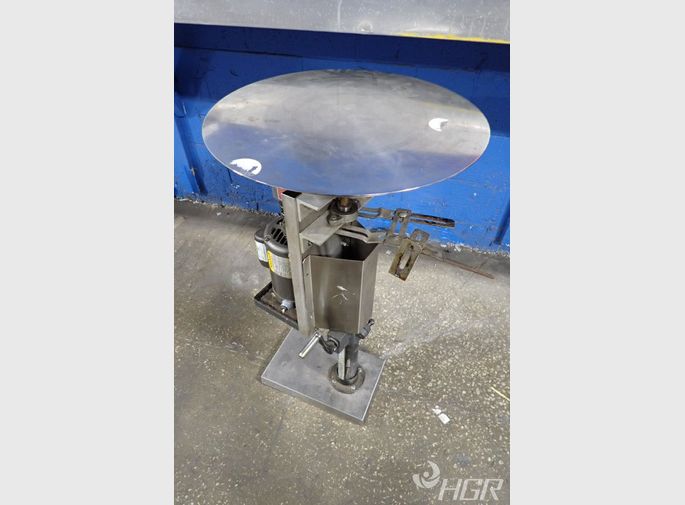  Turn Table