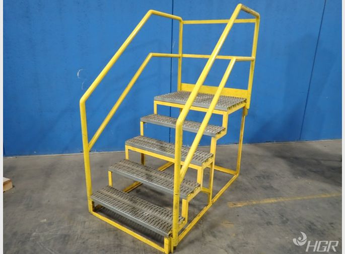  Metal Staircase Wplatform