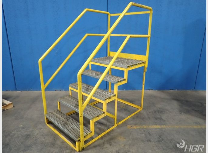  Metal Staircase Wplatform