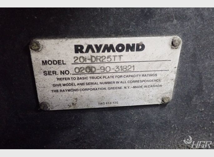 Raymond Electric Straddle Lift