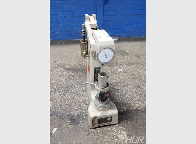 Mitutoyo Hardness Tester