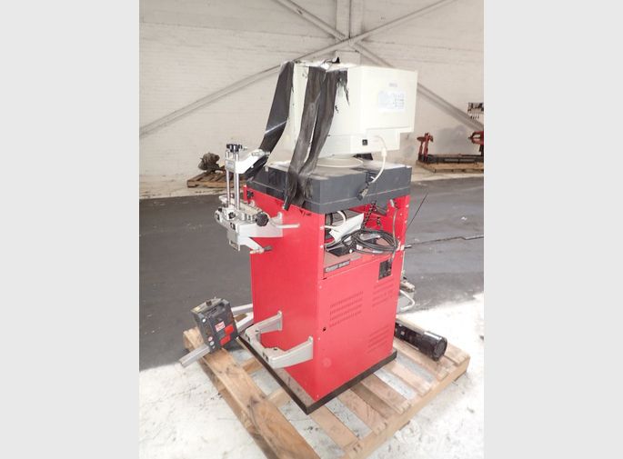 Hunter Alignment Machine