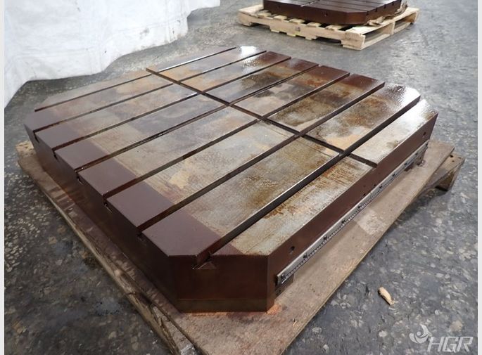  Slotted Table