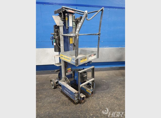 Upright Inc Platform Lift