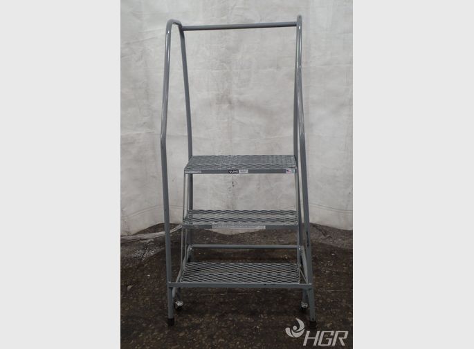 Uline Step Ladder