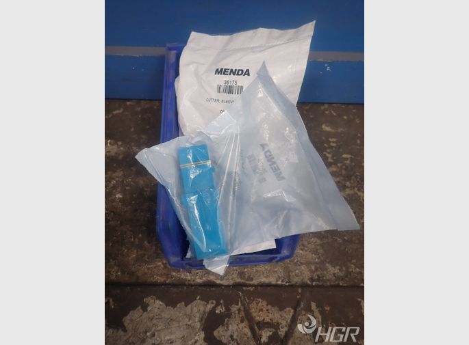 Menda Sleeves