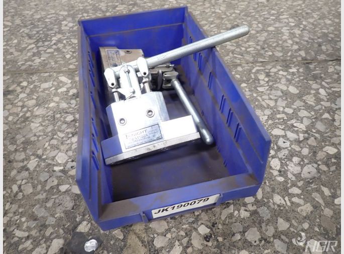 Knight Hand Control Valve