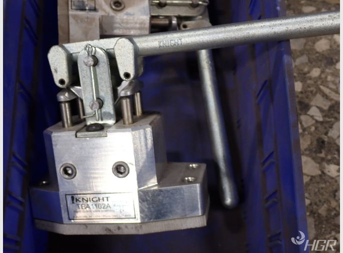 Knight Hand Control Valve