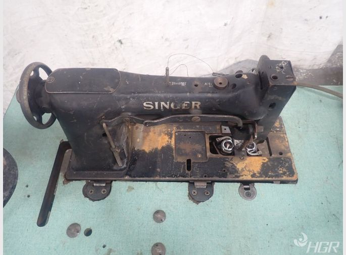 Singer Sewing Machine