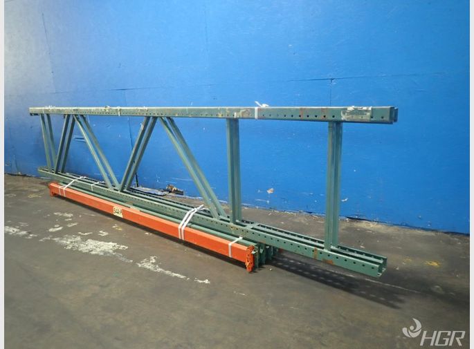  Pallet Racking Lot